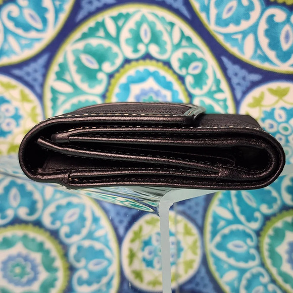 Coach Black Signature Tri-fold Wallet - Picture 5 of 9